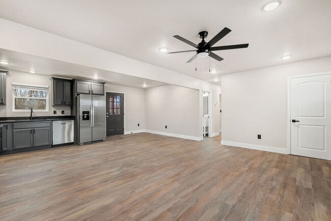 Building Photo - 3935 Wrights Ferry Rd