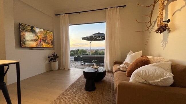 Building Photo - 39945 Chaparral Dr