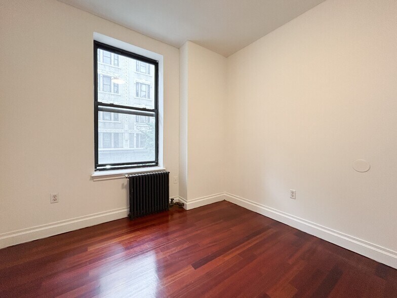 Building Photo - 601 W 137th St