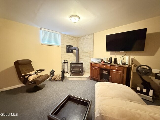 Building Photo - 23 Hillcrest Dr