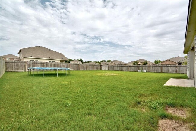 Building Photo - 21716 Windmill Ranch Ave