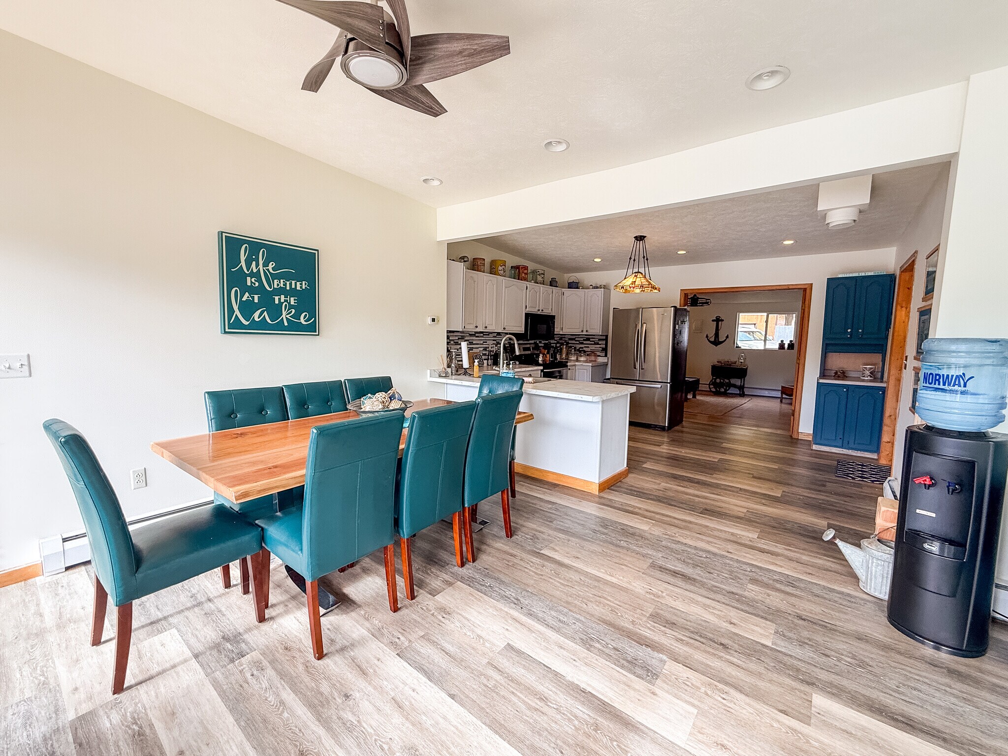 Building Photo - 440 S Peninsula Ln