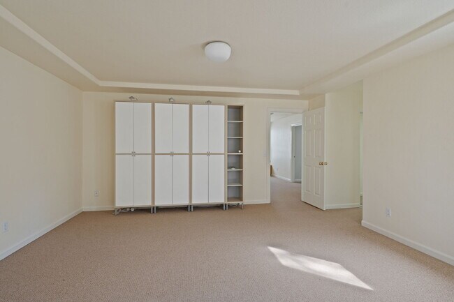 Building Photo - 8161 Ragle Pl