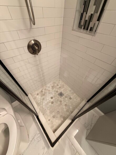 Building Photo - 339 Cambridge St