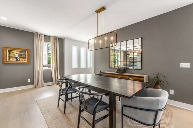 Building Photo - Prestine & Partially Furnished North Nashv...
