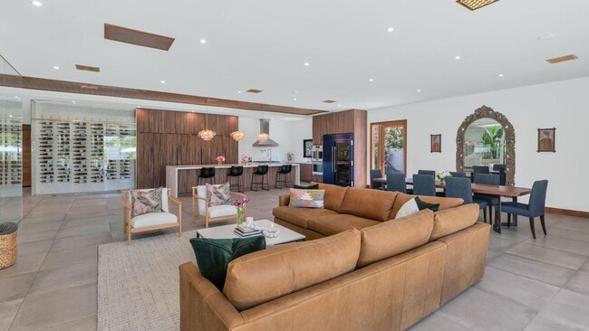 Building Photo - 5812 N 44th Pl