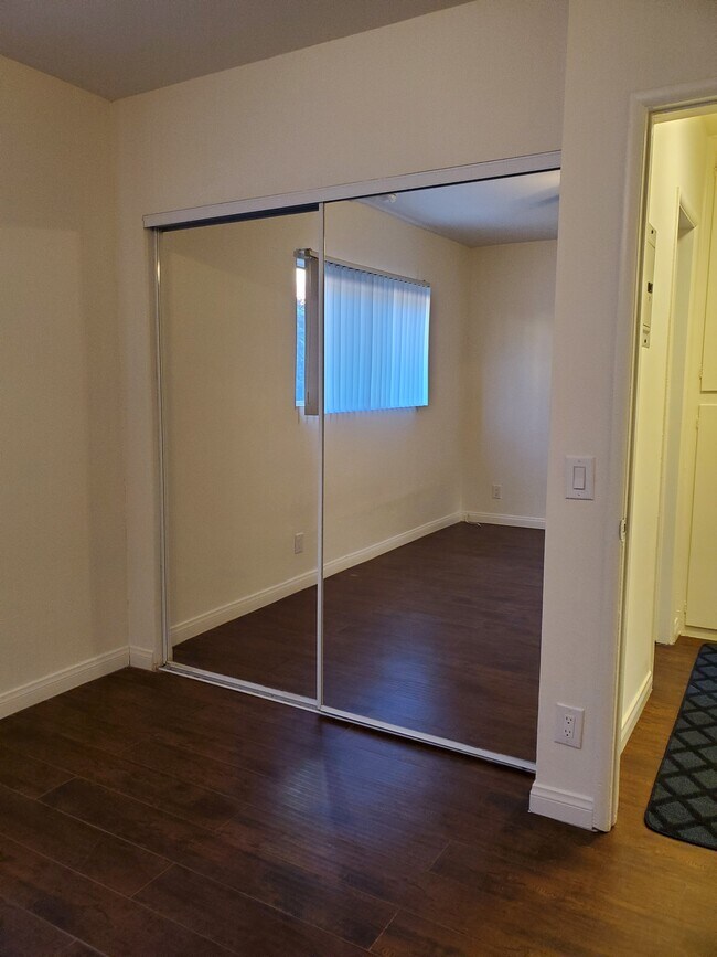 BEDROOM - 4604 Cahuenga Blvd