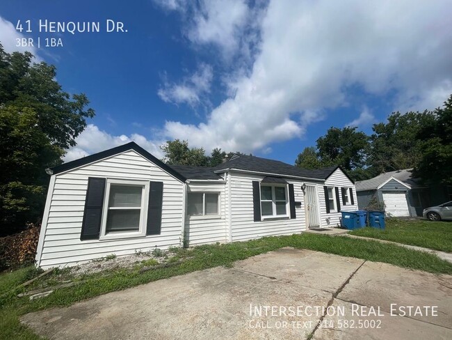 Building Photo - SECTION 8 APPROVED  - Charming 3 Bed/1Bath...