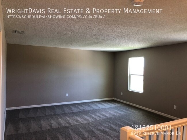 Building Photo - 8919 Reserve Manor Dr