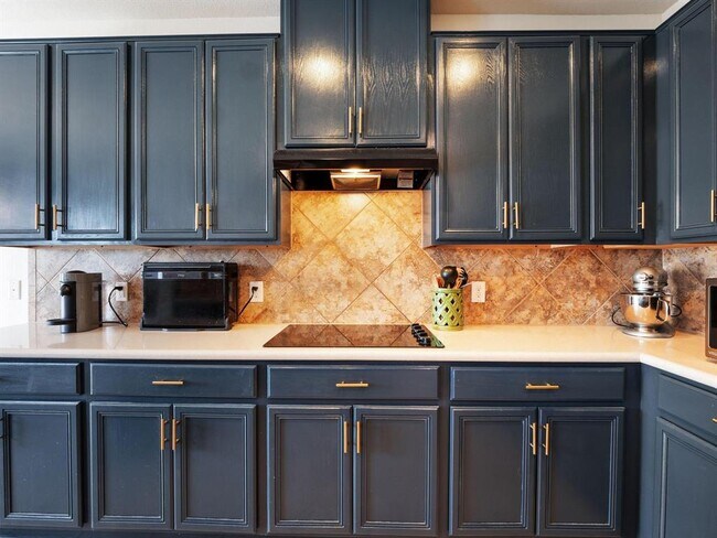 Building Photo - 705 Autumn Sage Way