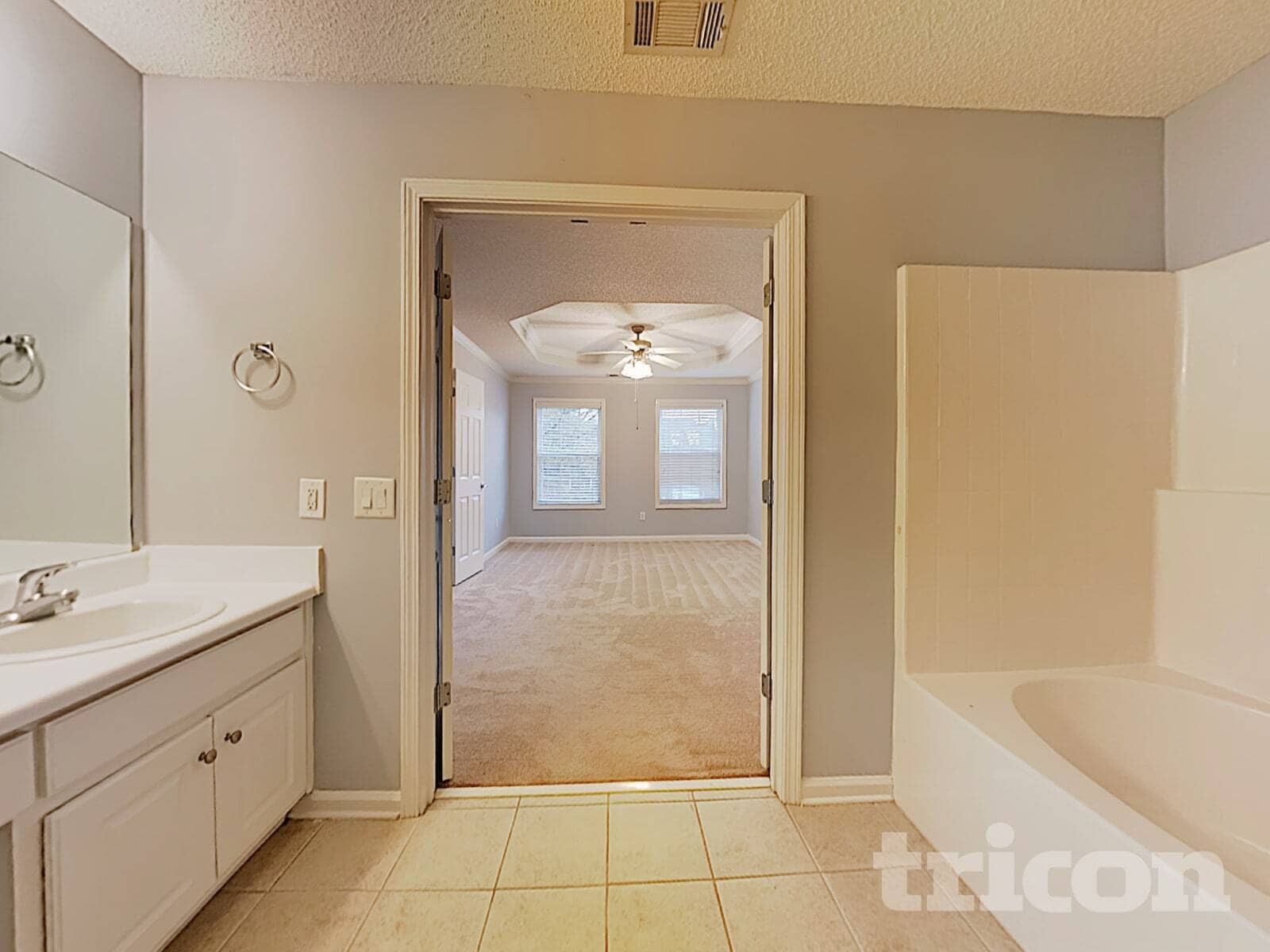 Building Photo - 3236 Glenloch Pl