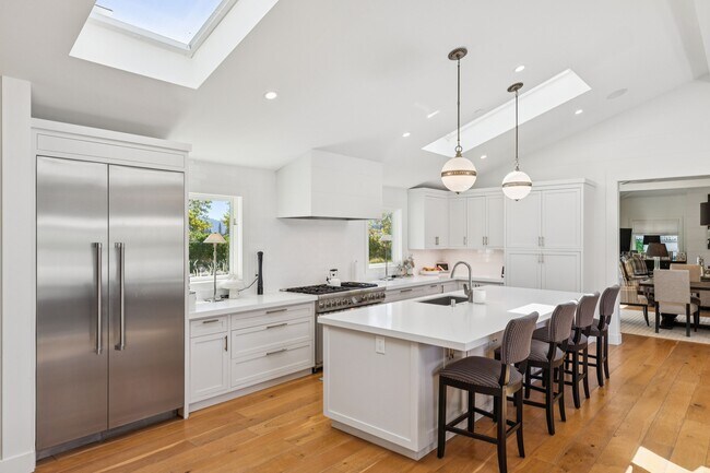 Building Photo - 760 Zinfandel Ln