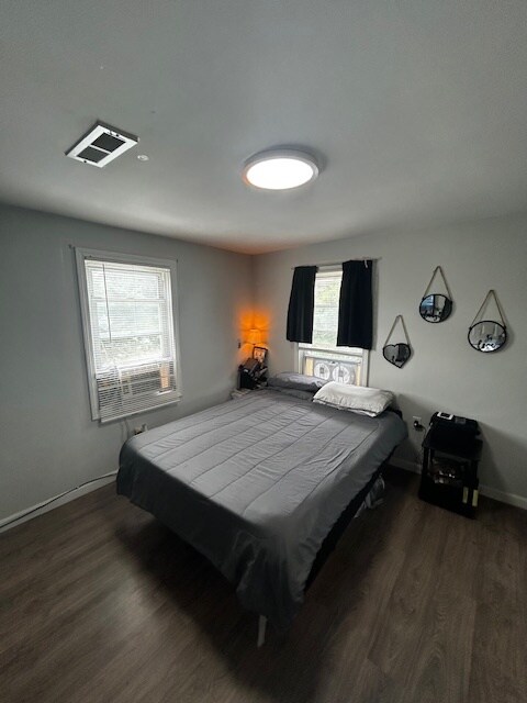 Building Photo - 329 Plainfield St