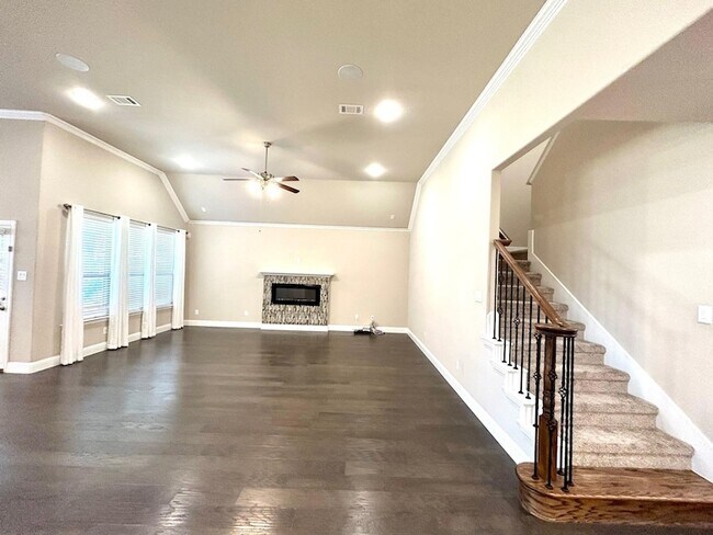 Building Photo - 1400 Via Toscana Ln