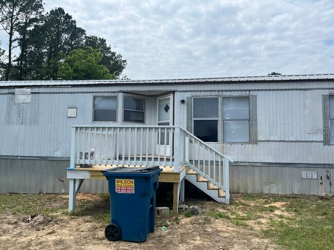 Primary Photo - 207 Heath Rd