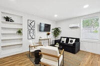 Building Photo - 329 Blandin St