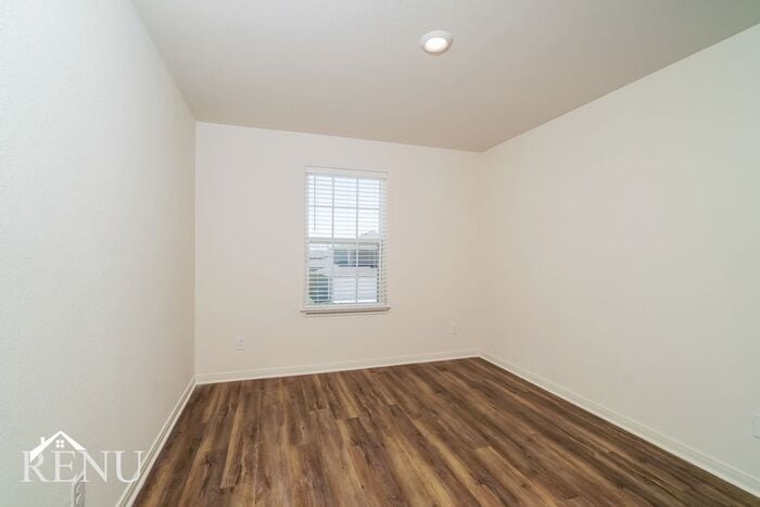 Building Photo - 11002 Eyelet Harbor