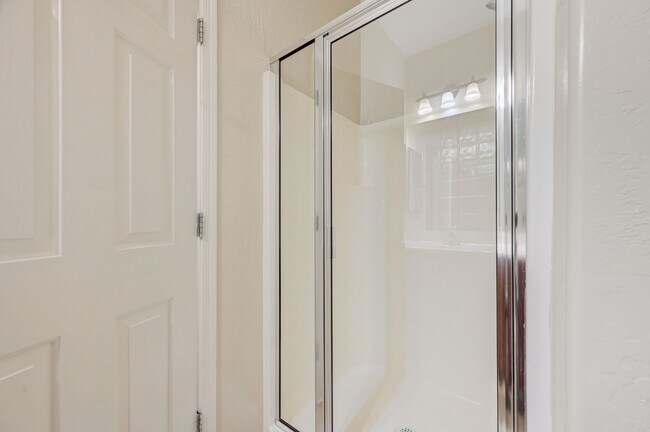 Building Photo - 4 Bedroom Home in Silverstone Ranch / No Rear Neighbors!