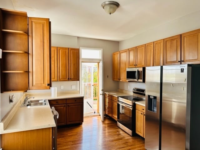 kitchen - 4204 McPherson Ave