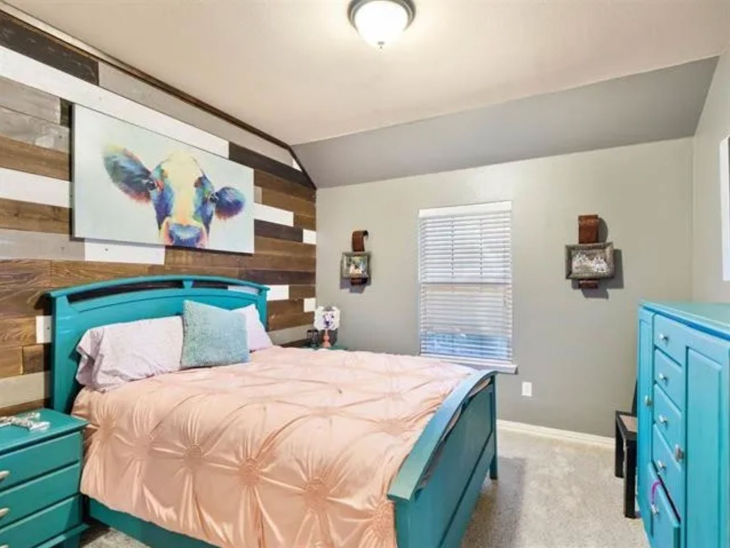 Building Photo - 1052 Lufkin Ln