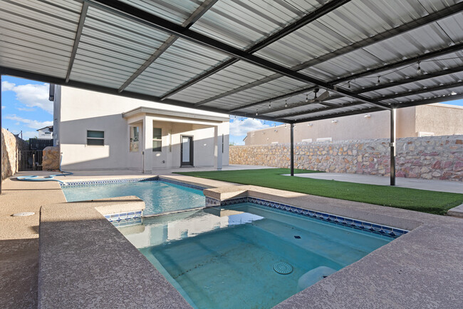 Building Photo - 14861 Oldenberg Ct