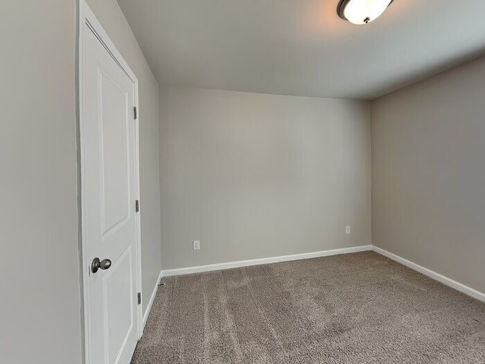 Building Photo - 708 Point Andrews Dr SW