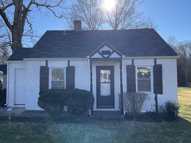 Primary Photo - 8201 Bock Rd