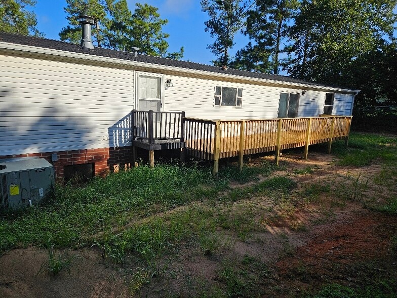 Building Photo - 104 Angie Rd