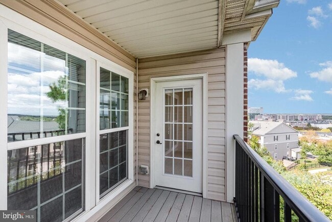 Building Photo - 1624 Hardwick Ct