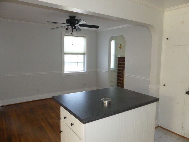 Building Photo - 33 Bunting Lane, Poquoson Va.