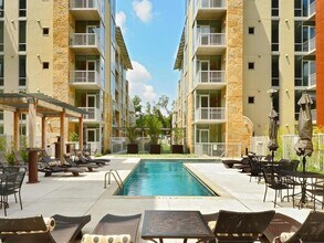Building Photo - 1600 Barton Springs Rd