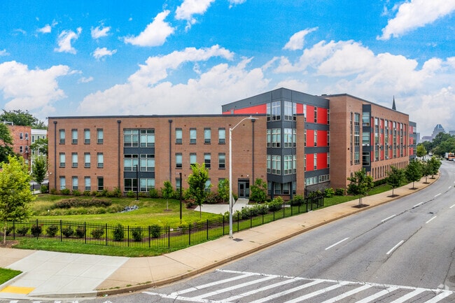 Building Photo - Sojourner Place at Oliver