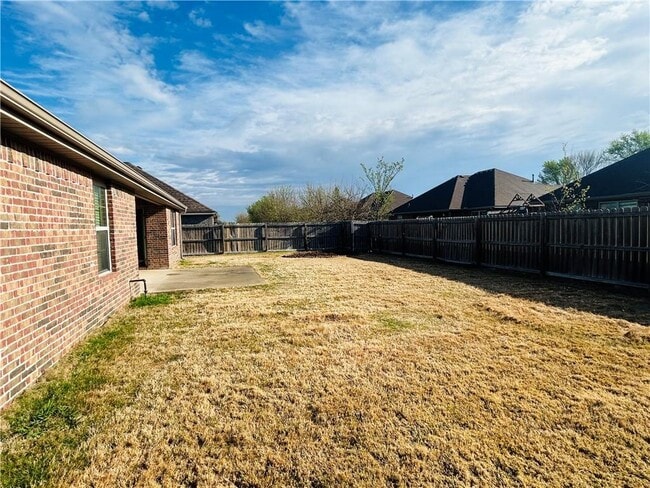 Building Photo - 1209 SW Eventide St