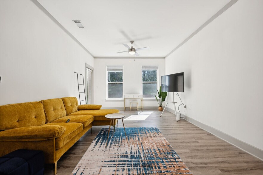 Building Photo - 11614 Vista Terrace Way-SI FL3-ID1612944P