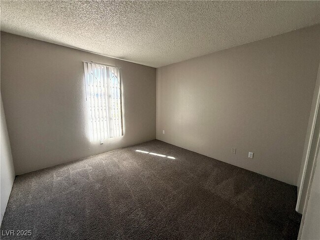 Building Photo - 2981 Juniper Hills Blvd