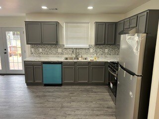 Kitchen - 4410 Tuskeegee Pl