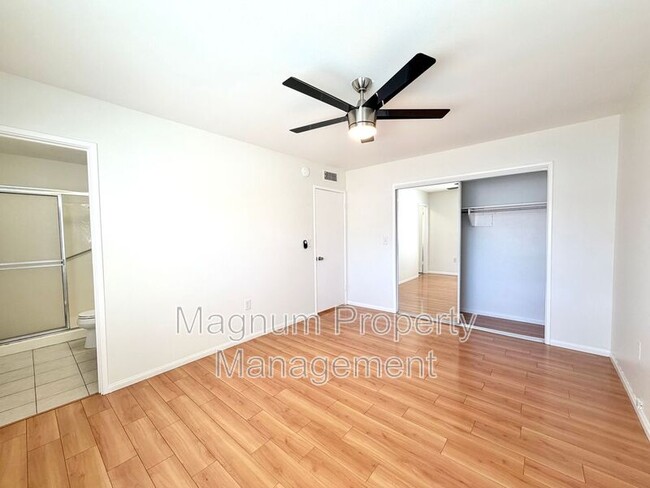 Building Photo - 26475 McCall Blvd