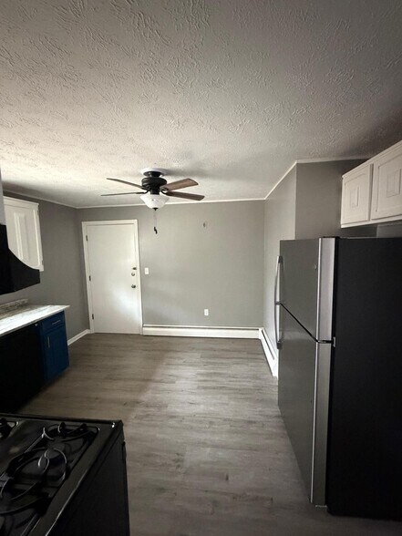 Building Photo - 1081 Blue Hills Ave