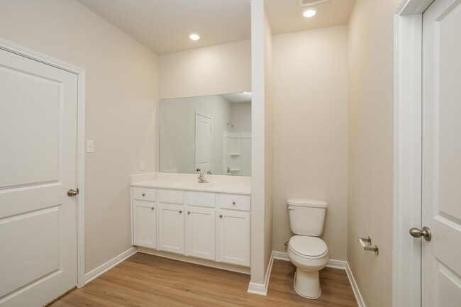 Building Photo - 14001 Freeboard Dr