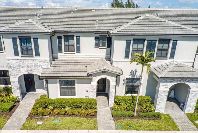 Building Photo - 13237 SW 286th Terrace