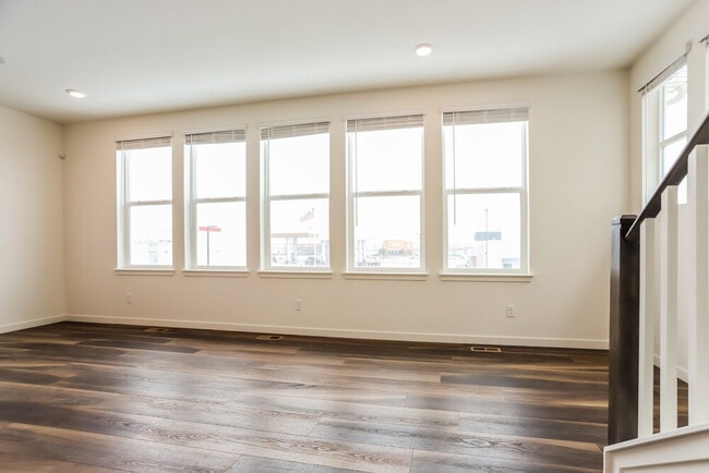 Building Photo - 4752 N Tower Dr
