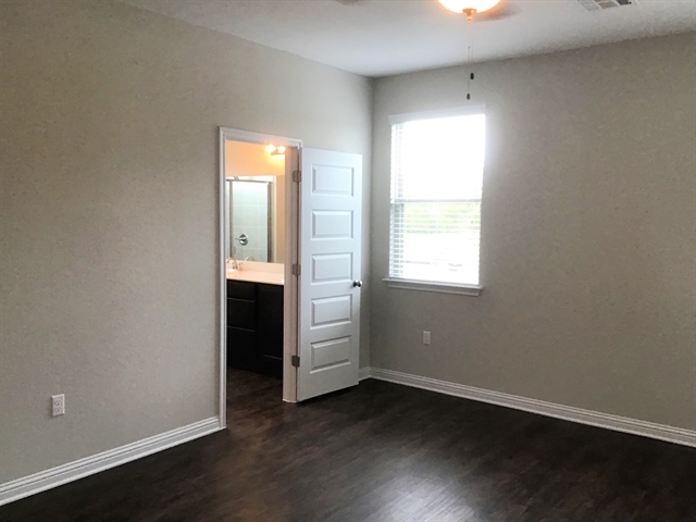 Building Photo - 5904 Gerard Dr