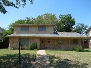 Building Photo - 11229 Buchanan Dr