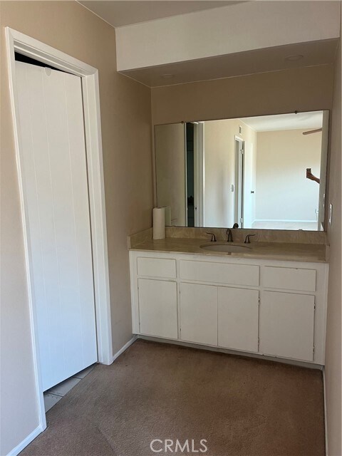 Building Photo - 42 Candlewood Way