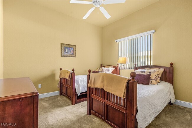 Building Photo - 3517 SE 18th Ave