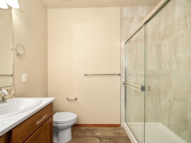Building Photo - ***COMING SOON 11/2025*** Welcome Home to ...