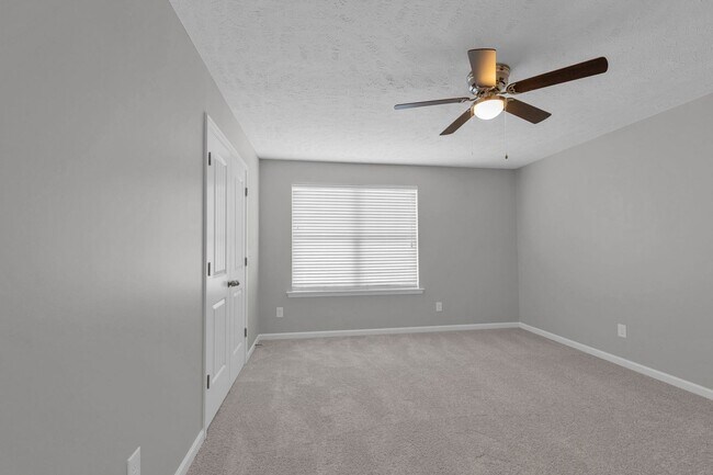 Building Photo - 807 Lower Park Pl