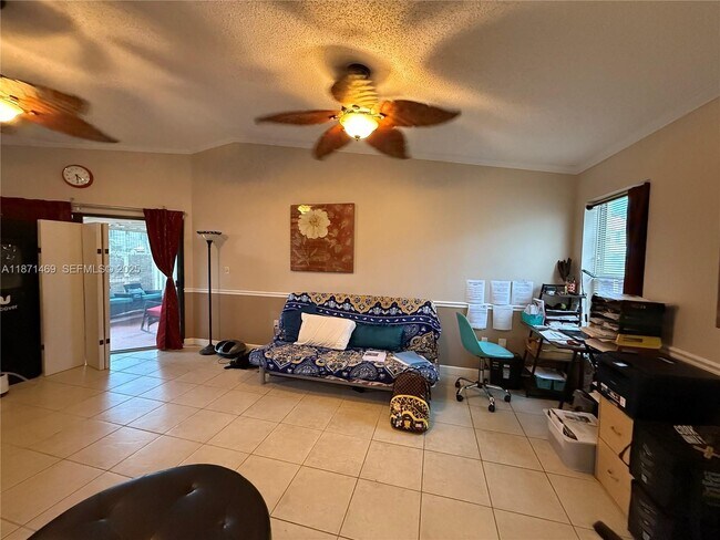 Building Photo - 2901 San Remo Cir