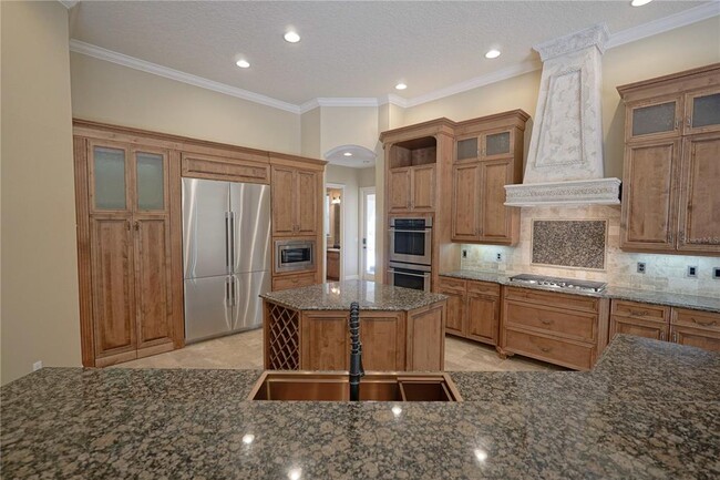 Building Photo - 1720 Brackenhurst Pl