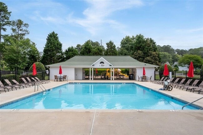 Building Photo - 2717 Lake Park Ridge E